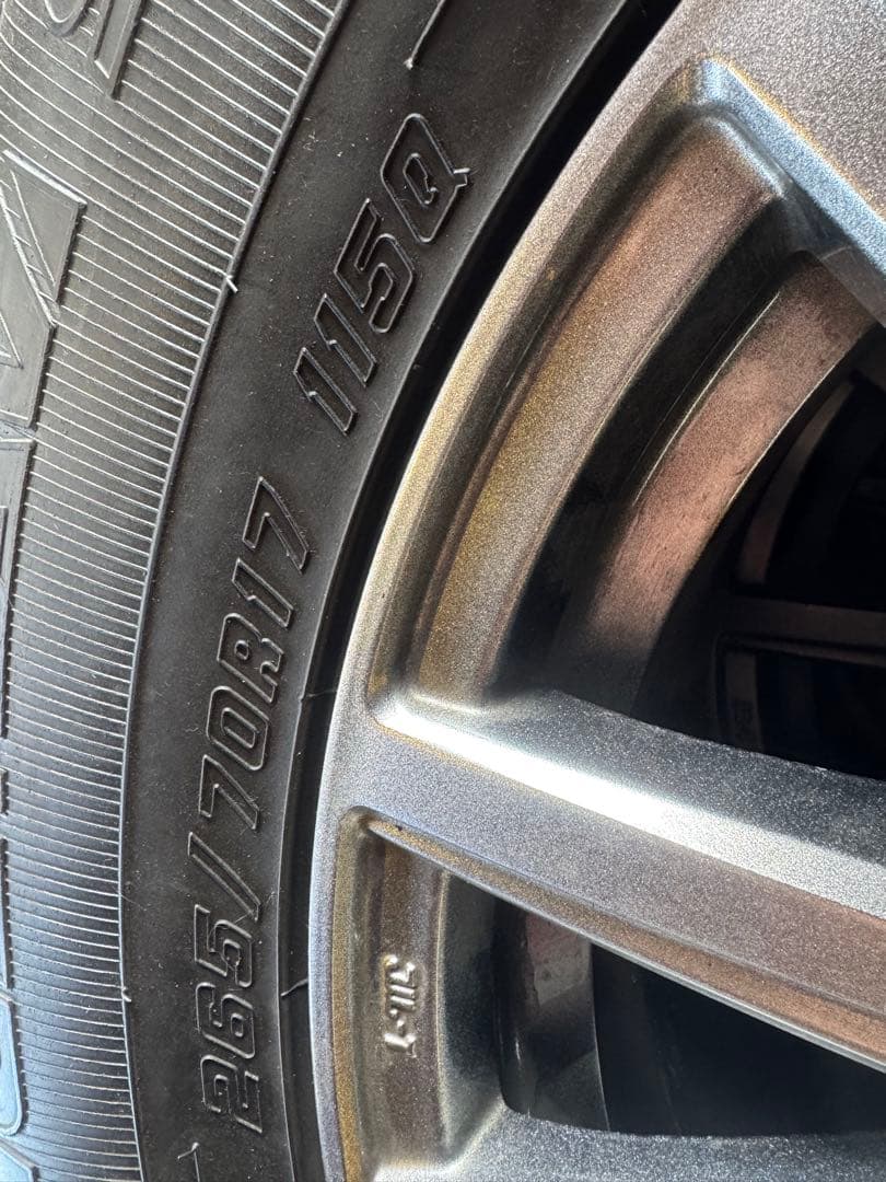 Goodyear スタッドレスタイヤ ホイールセット265/70R17