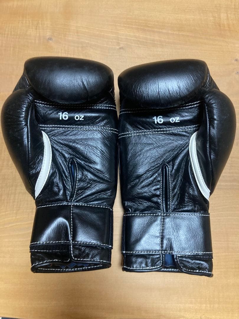 【doorzo公式アカウント02❗️】ウイニング　ボクシング　グローブ