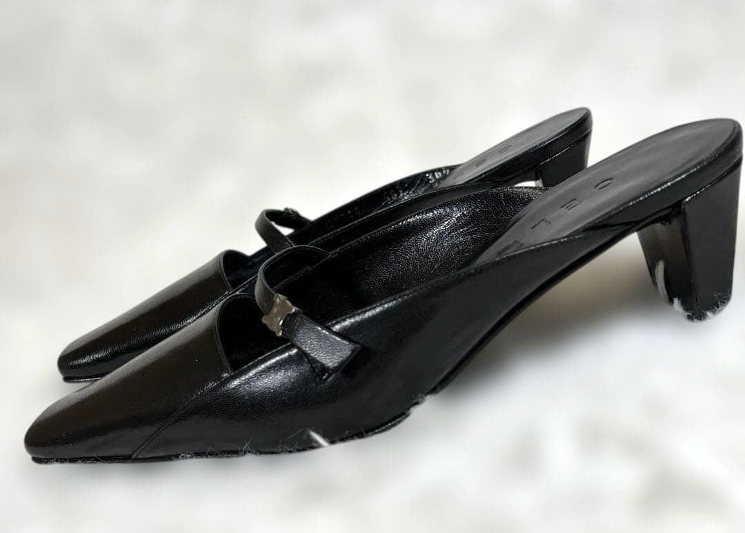 CELINE ブラック ポインテッドトゥ ミュール