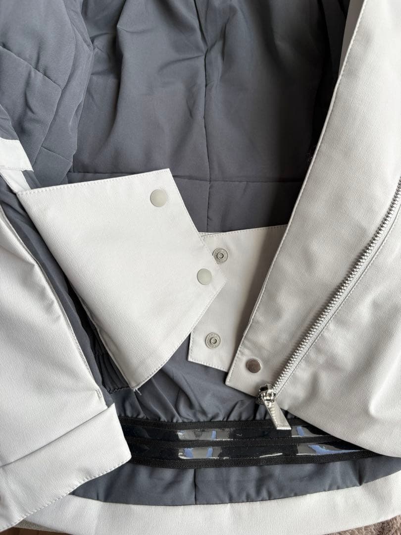 ◎新品未使用タグ付き◎PHENIX ◎レディース スキーウェア ジャケット