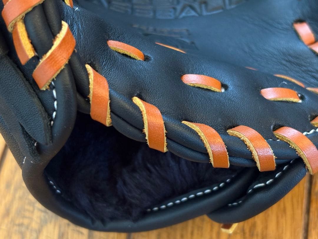 デサント軟式グラブ　内野手　右投げ用　（BKTN） DBBPJG54