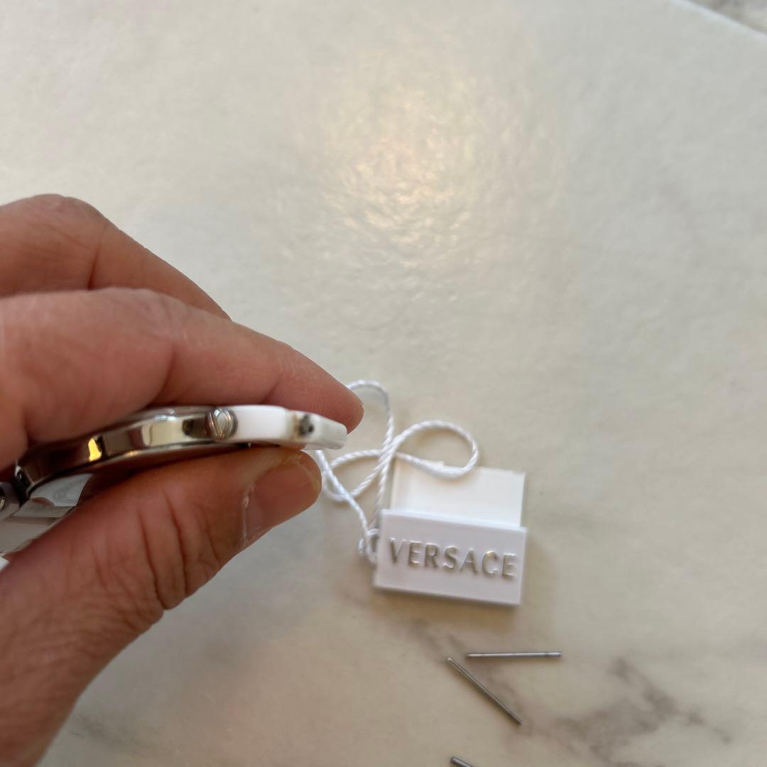 VERSACE ホワイトセラミック時計