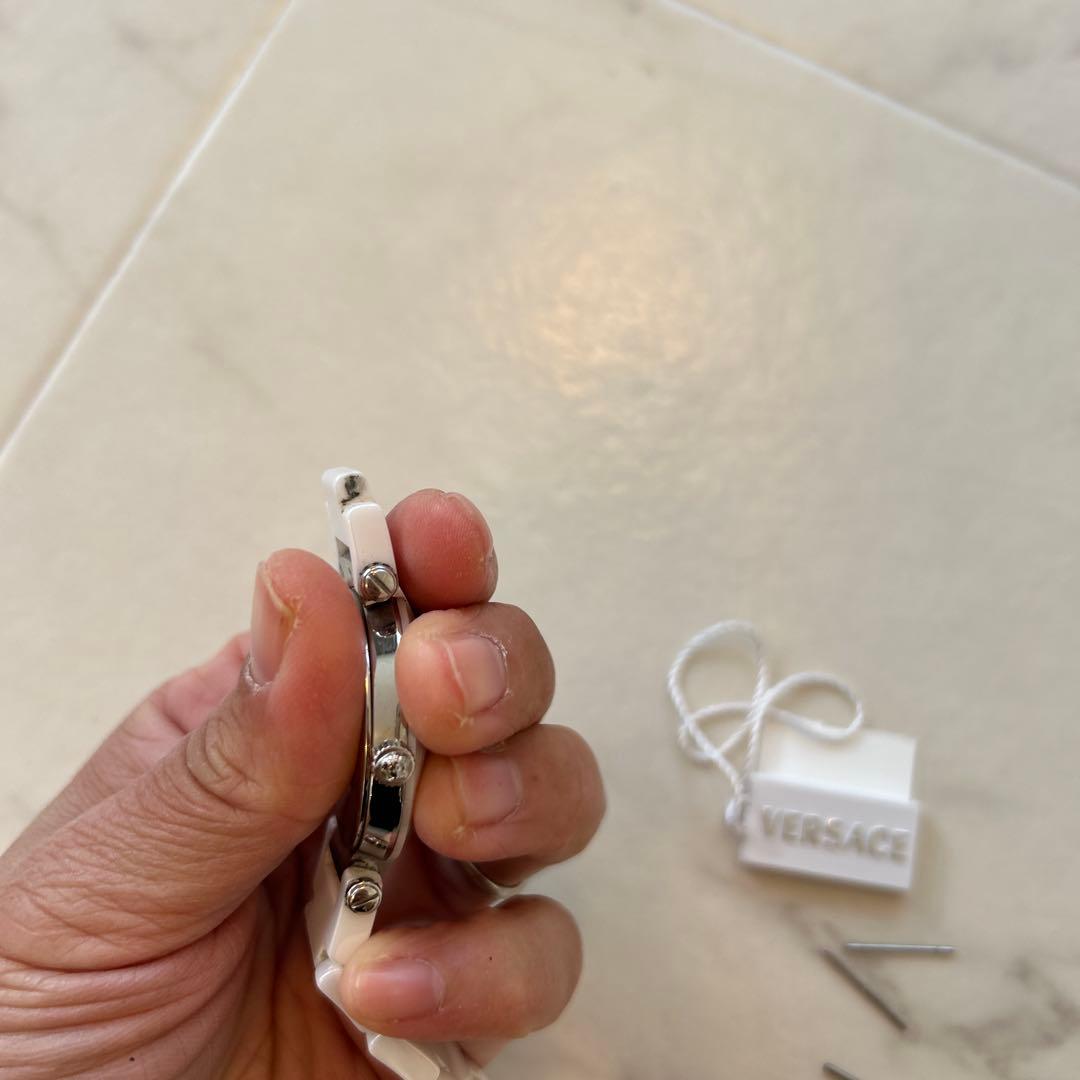 VERSACE ホワイトセラミック時計