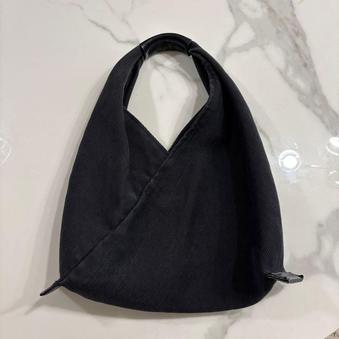 Hender Scheme バック