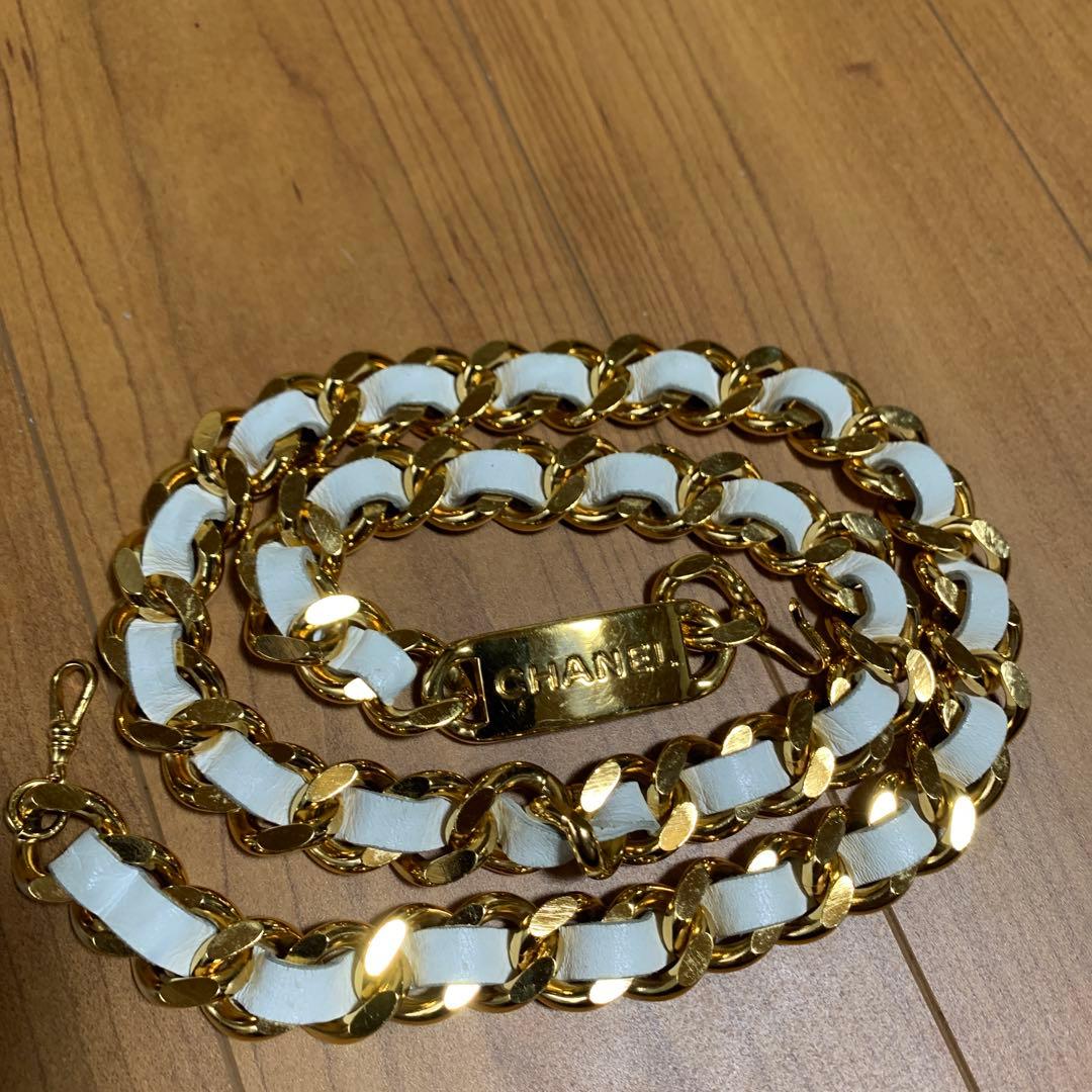 CHANEL ゴールド ホワイト チェーンベルト