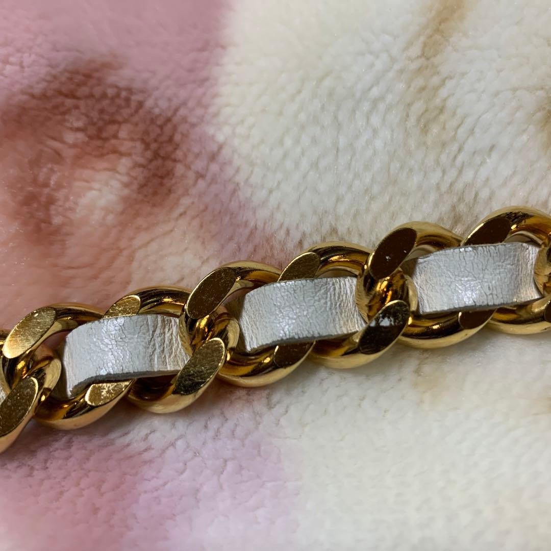 CHANEL ゴールド ホワイト チェーンベルト