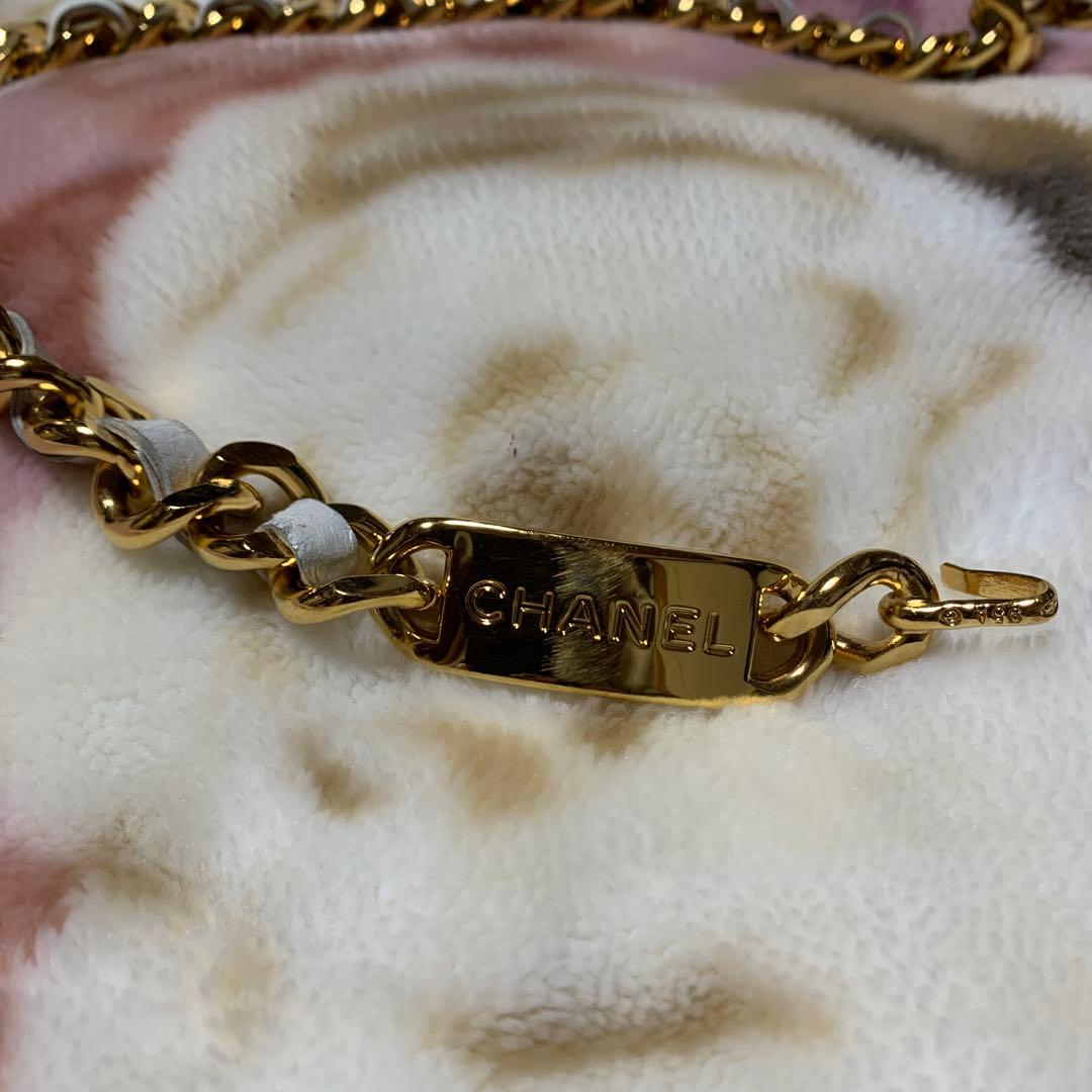 CHANEL ゴールド ホワイト チェーンベルト