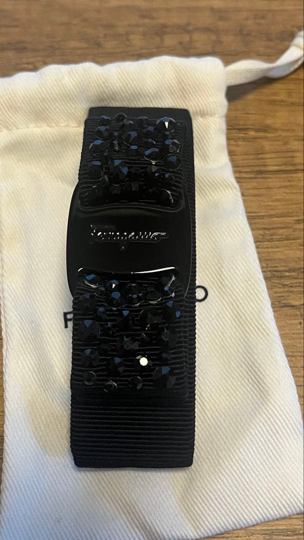 フェラガモ リボンバレッタ　箱、保存袋付き