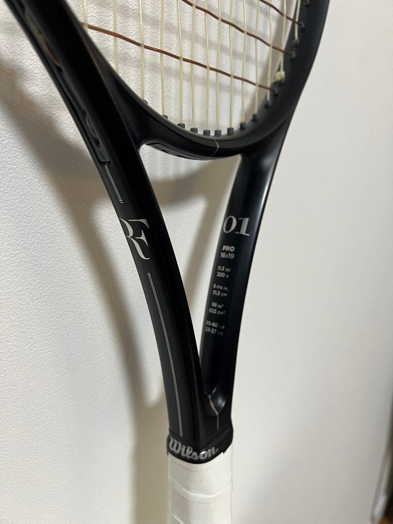 Wilson RF01 PRO テニスラケット (G2)