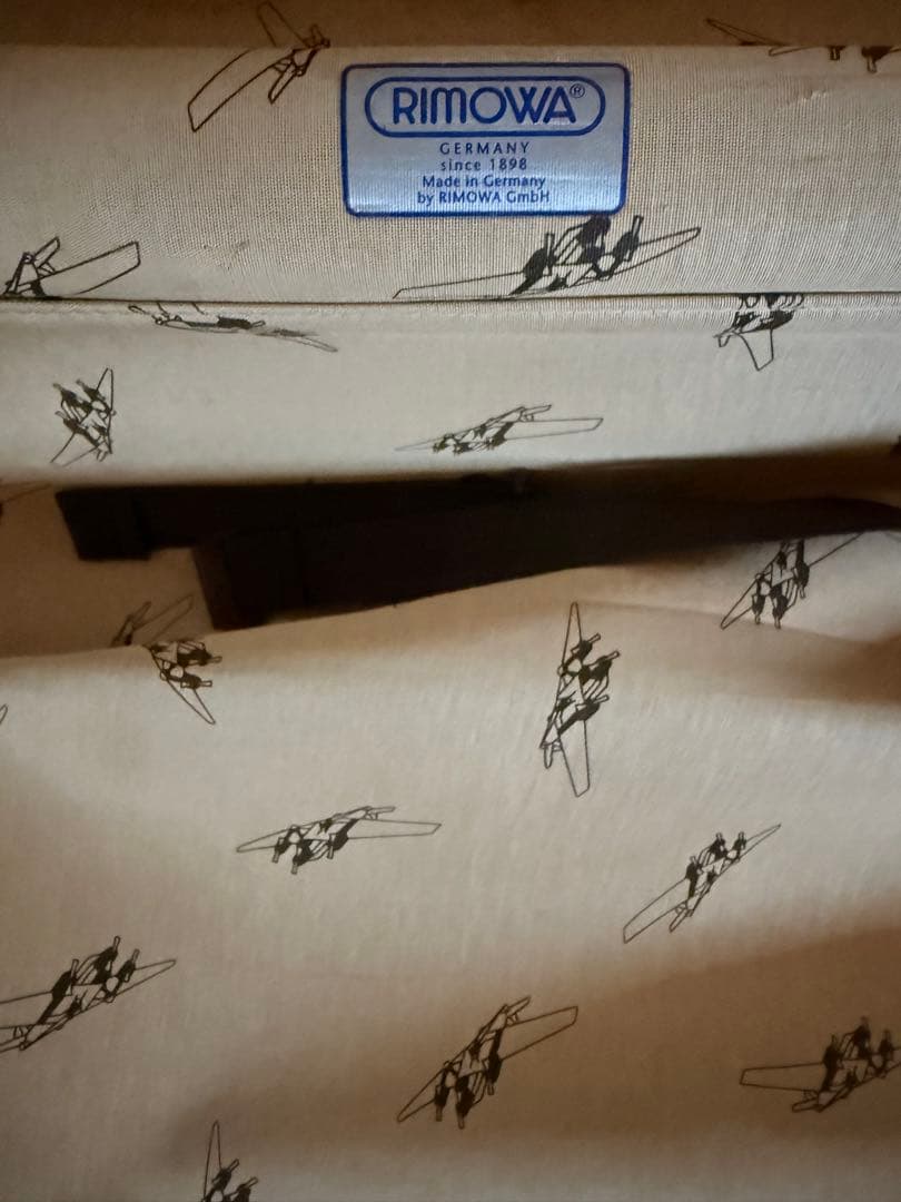 ⭐︎希少・廃盤モデル⭐︎ RIMOWA（リモワ）104L 四輪　クラシックフライト