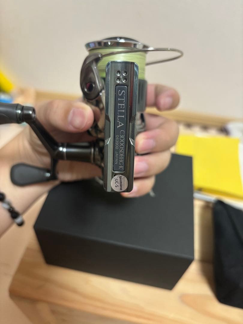 【美品】SHIMANO 22 STELLA C3000SDHHGスピニングリール