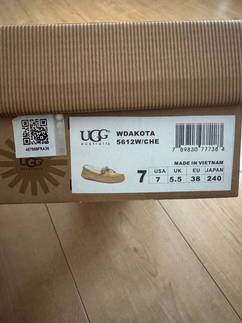 UGG DAKOTA チェスナット