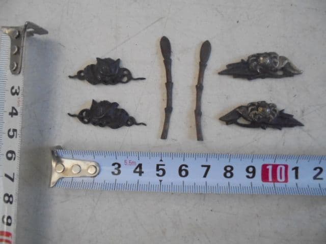 AKa7071　珍品　日本刀　古い目貫　兜　つくし　蟹？　３セット刀装具　当時物