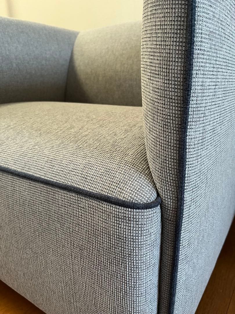 PLUS プラス　S1 アームチェア　② 19万　シングルソファ　モダン　美品