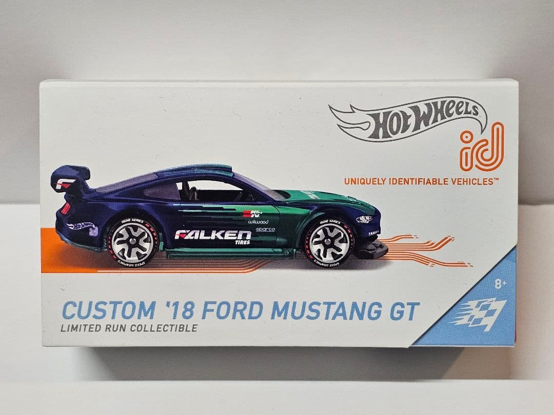 ホットウィール　id　CUSTOM '18 FORD MUSTANG GT