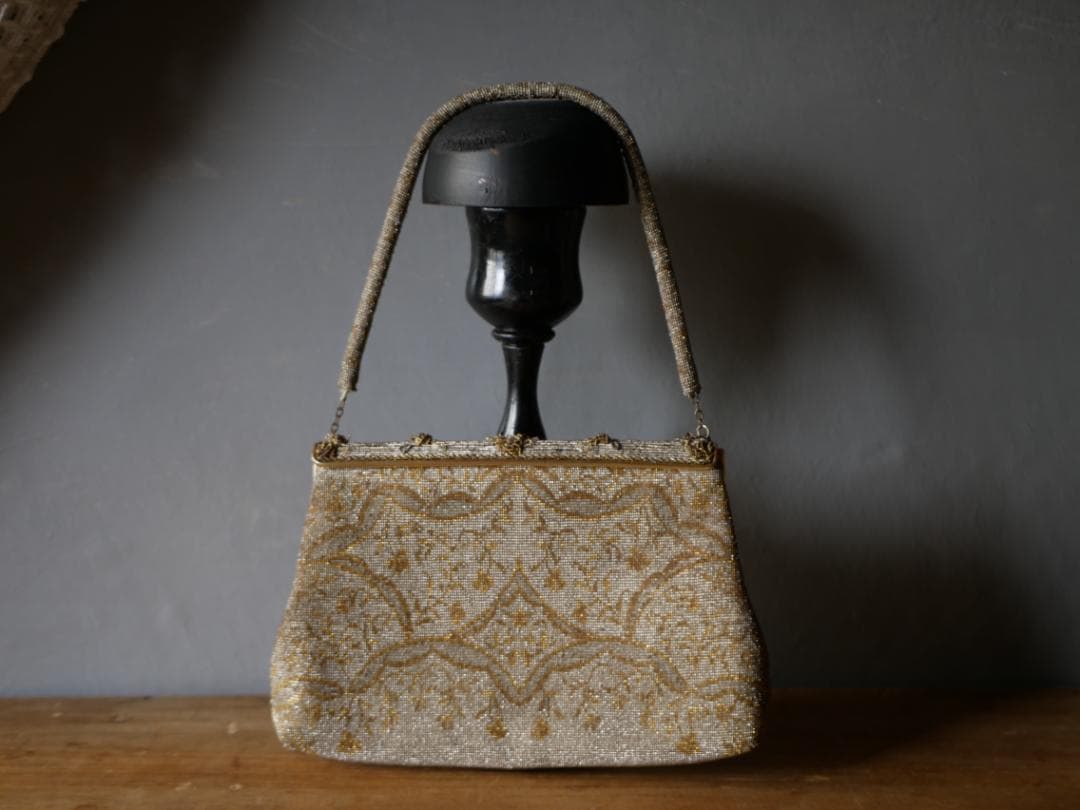 マイクロビーズ　アンティークバッグ　フランスアンティーク　アンティークのある暮ら