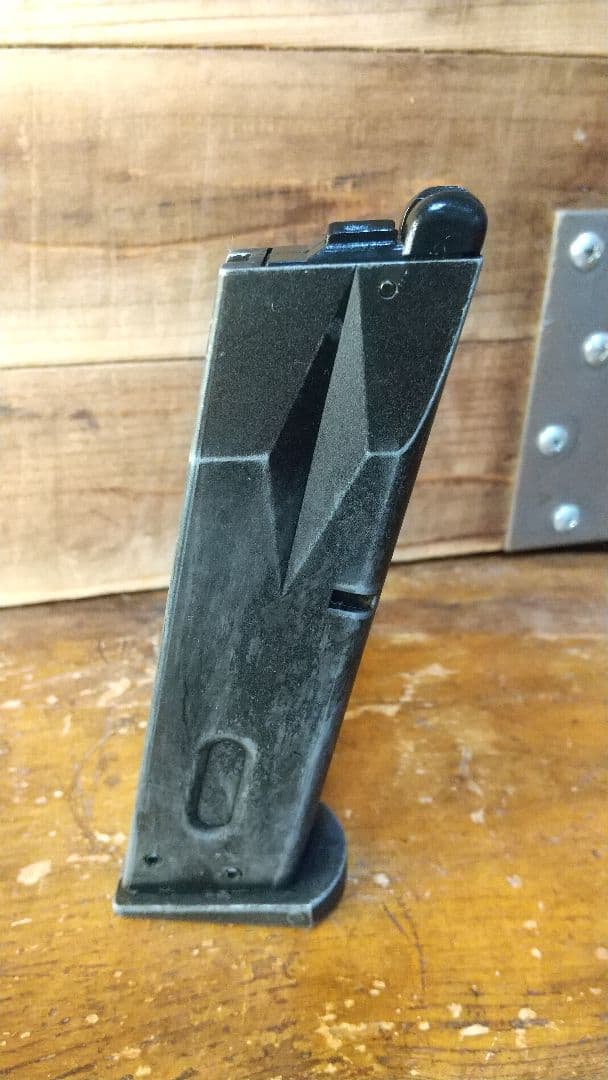 東京マルイ　ベレッタ９２Ｆ　外装　ファースト　カスタム　内部ノーマル