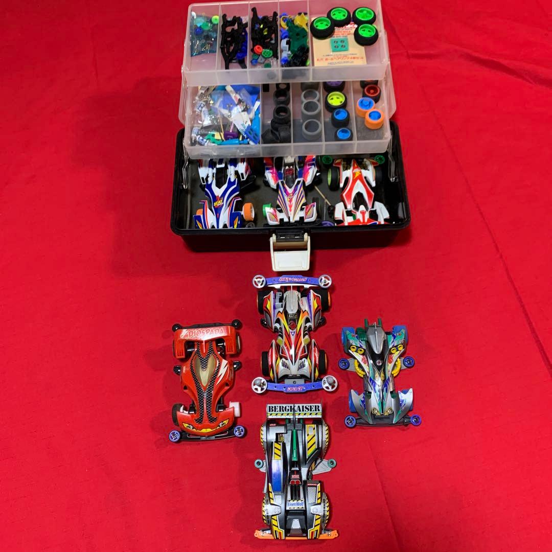 ミニ四駆セット（Bergkaiser, Diosarada, パーツ付き）