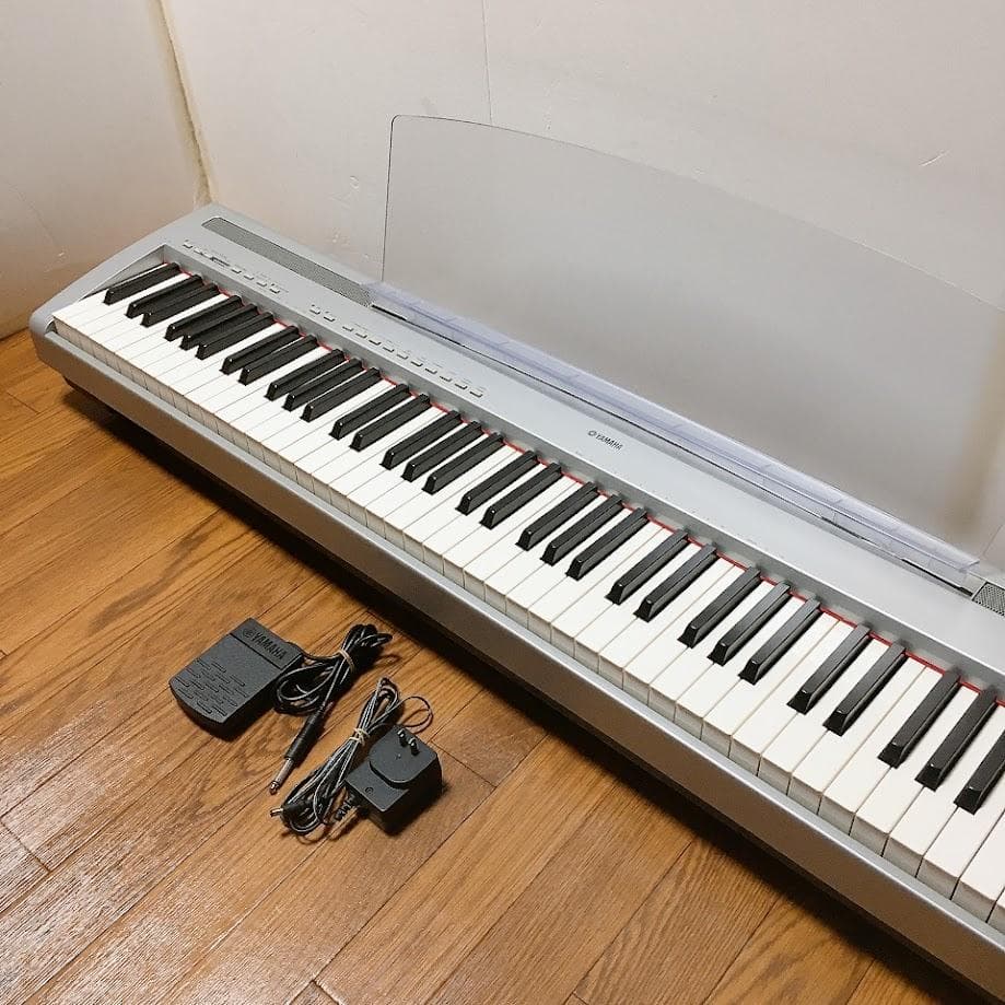 ヤマハ YAMAHA P-95 電子ピアノ 88鍵盤 シルバー 2011年製