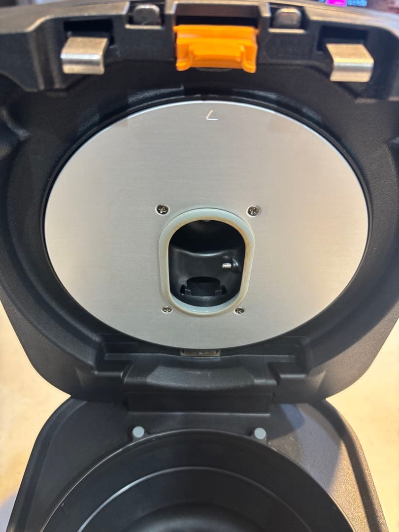 HITACHI 圧力IH炊飯器 RZ-TS104M 赤 2021年製