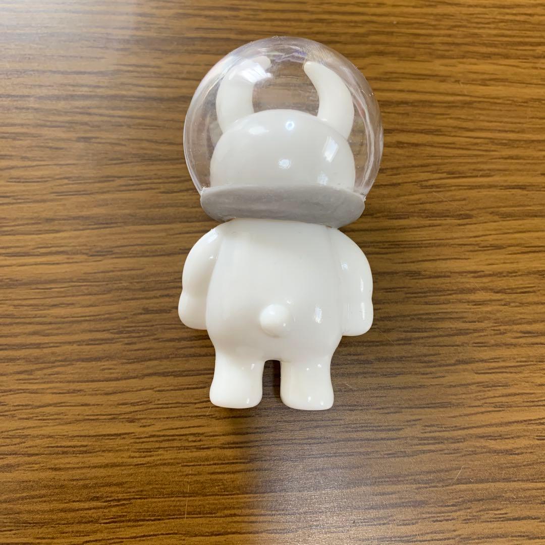 ウアモウ　宇宙飛行士