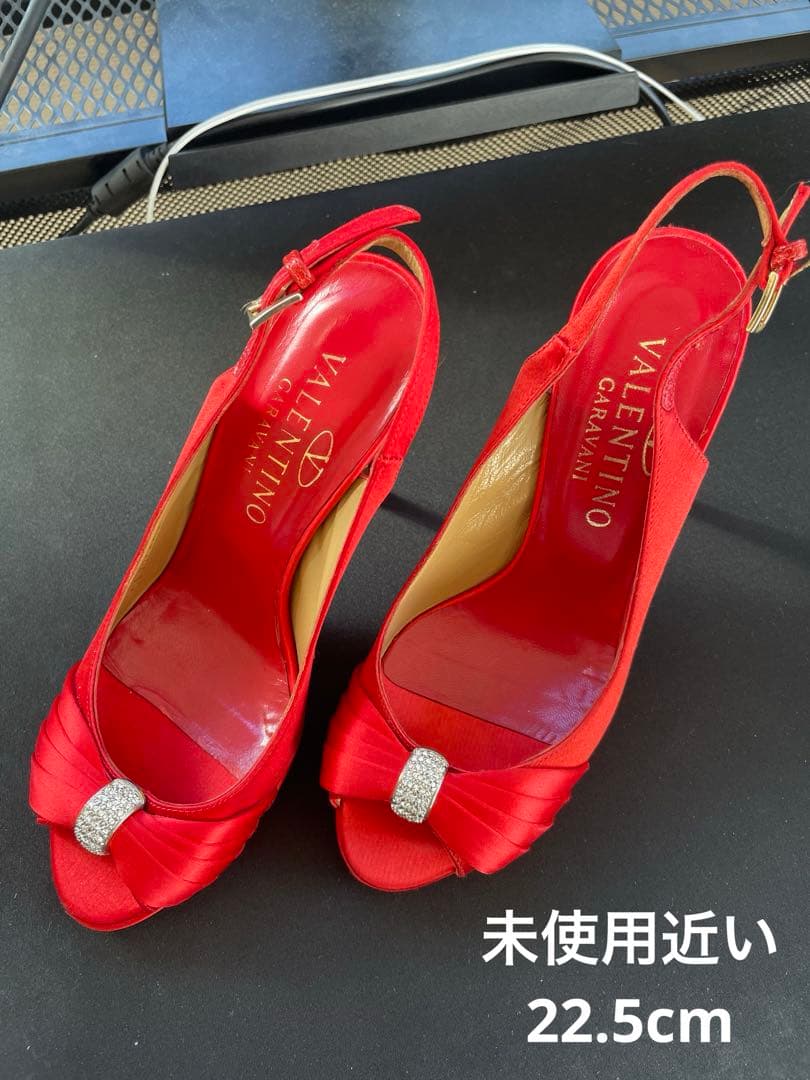 バレンチノガラバーニ 未使用近いビジュー サンダル 22.5cm