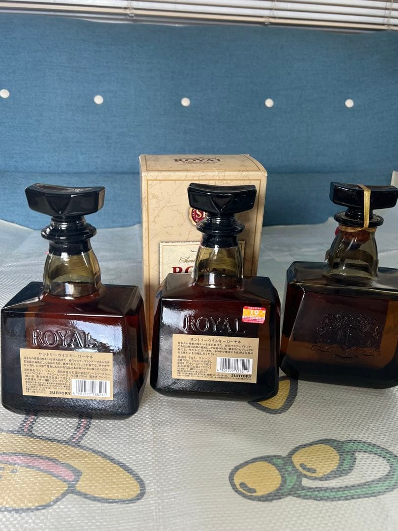 Suntory ウイスキー 3本セット 700ml2本720ml 1本