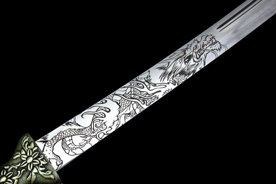 龍虎蒙古刀  古兵器   武具　刀装具　日本刀　模造刀   居合刀