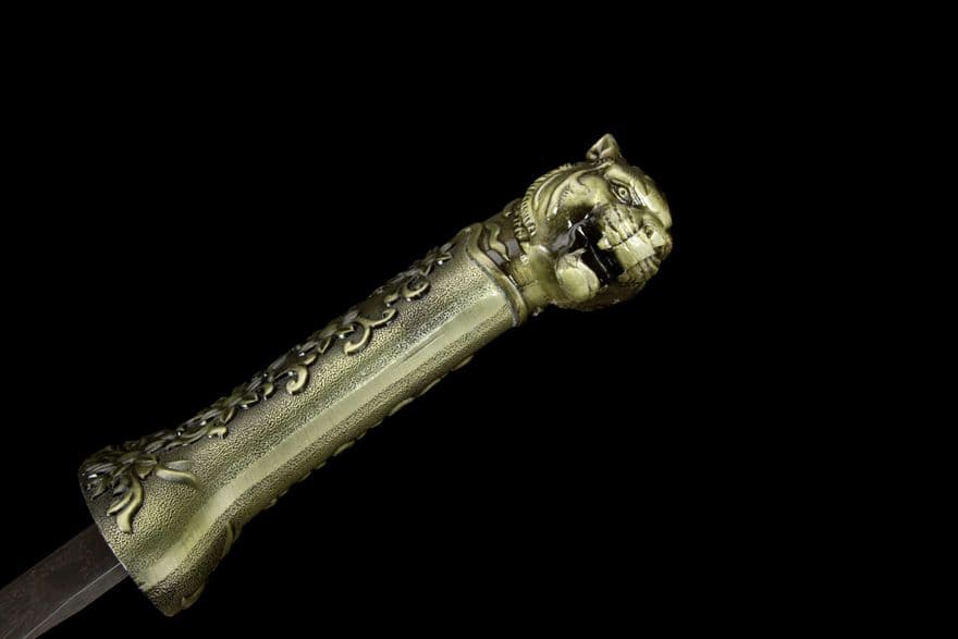 龍虎蒙古刀  古兵器   武具　刀装具　日本刀　模造刀   居合刀