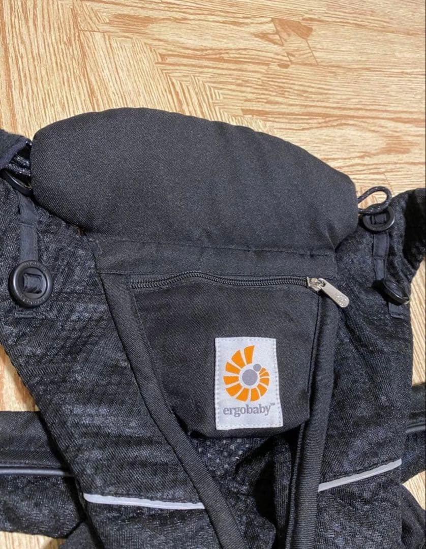 ergobaby OMNI breeze エルゴベビー　オムニブリーゼ　ブラック