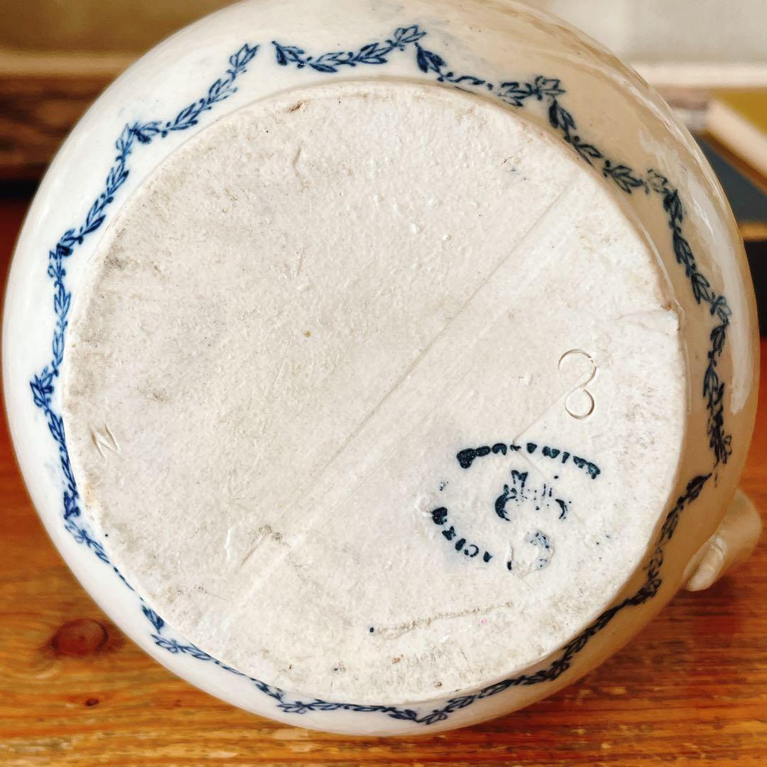 サンチューズ　大きめサイズのミルクピシェ