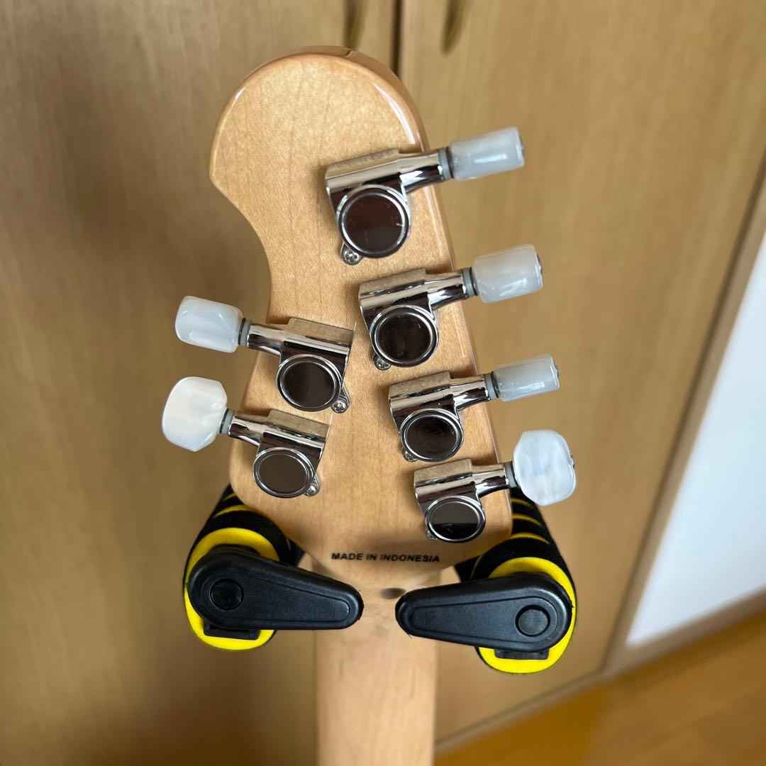 Sterling by MUSICMAN AX40パープルEVH風一部改造