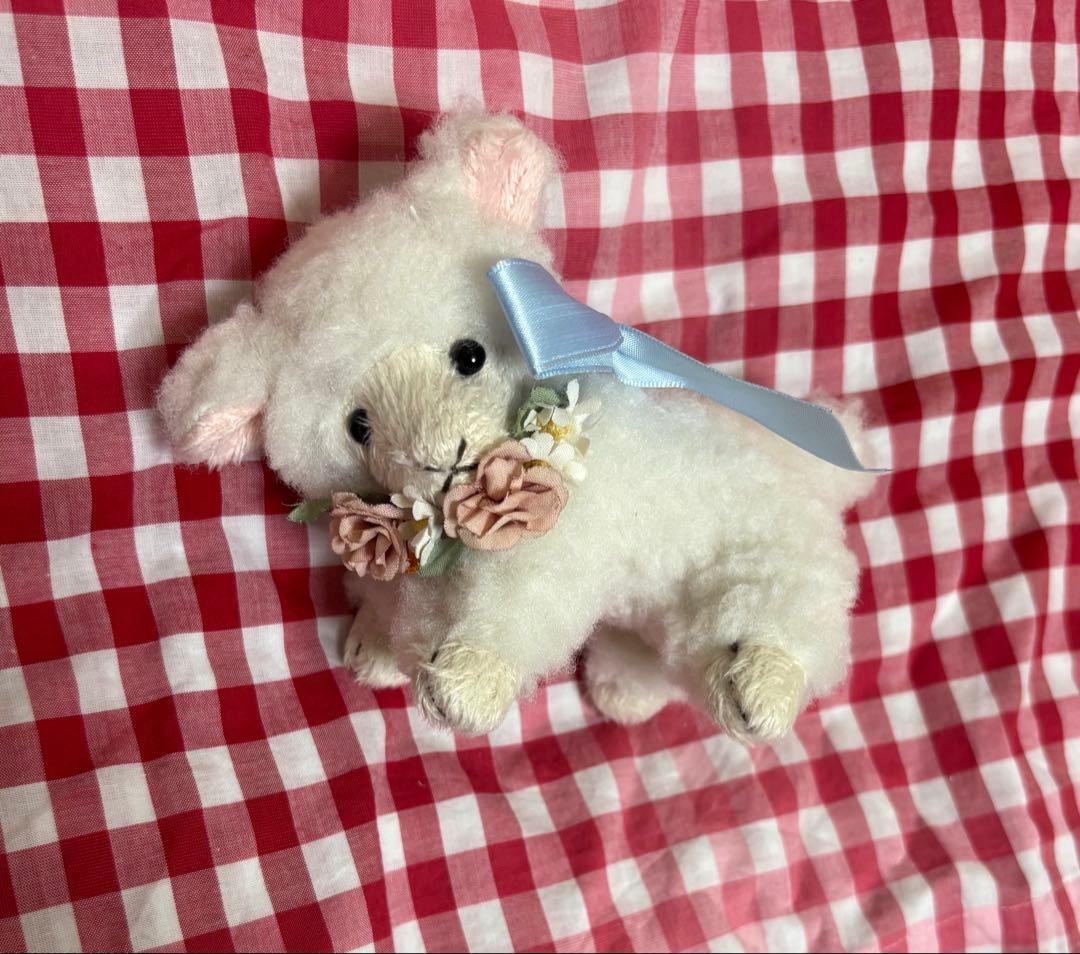 休日限定セール‼️最終価格 ピンクハウス 大人気のひつじブローチ