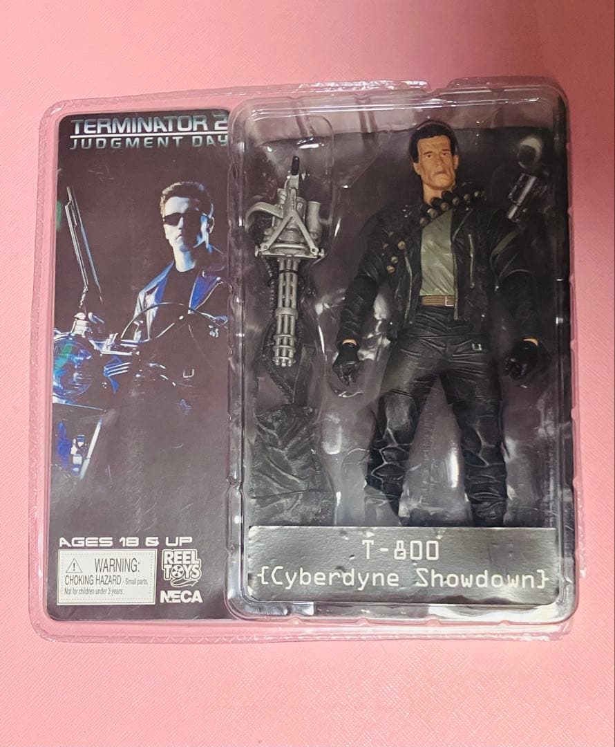 新品　ターミネーター2 T-800 フィギュア