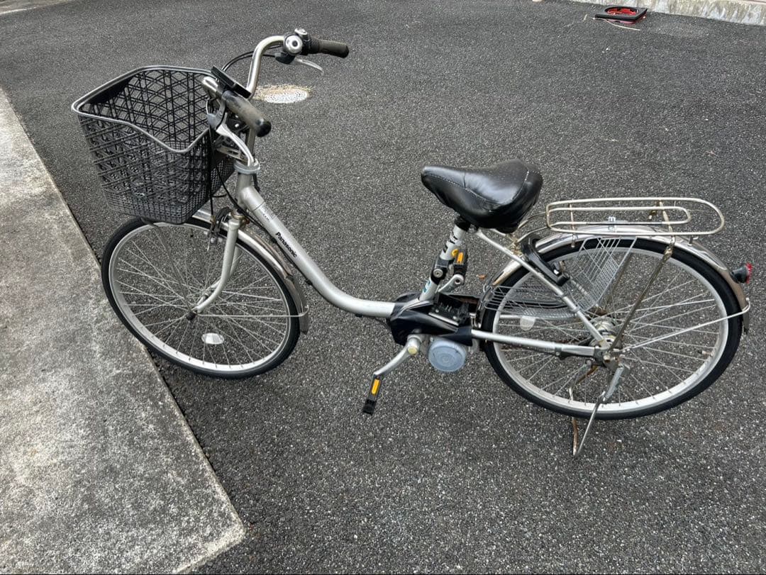 シティタイプ自転車 シルバー 前バスケット付き