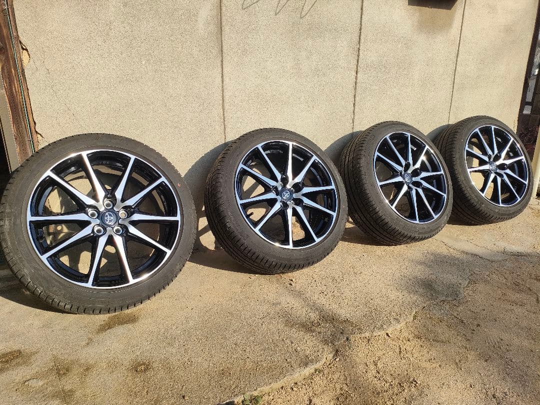 【ぴー】GR86 SZ 純正ホイール 純正装着タイヤ　②
