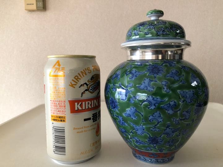 源右衛門　緑彩唐草茶壷