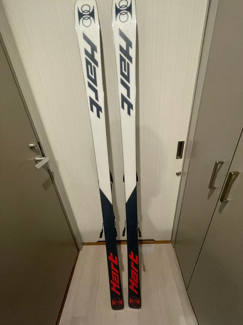 Hart スキー ホワイト/ネイビー/レッド