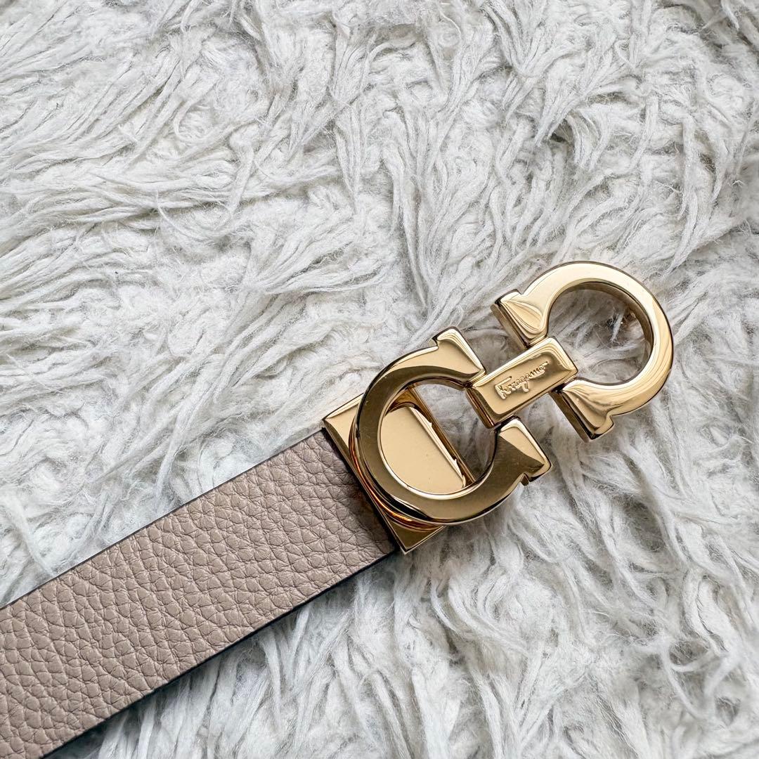 未使用級　フェラガモ　ダブルガンチーニ　ベルト　ゴールドバックル　リバーシブル