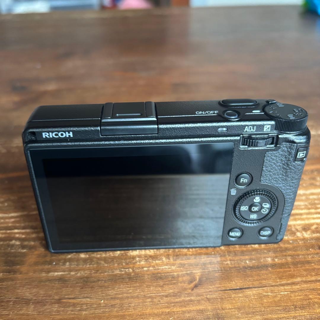 RICOH GR III シャッター214回
