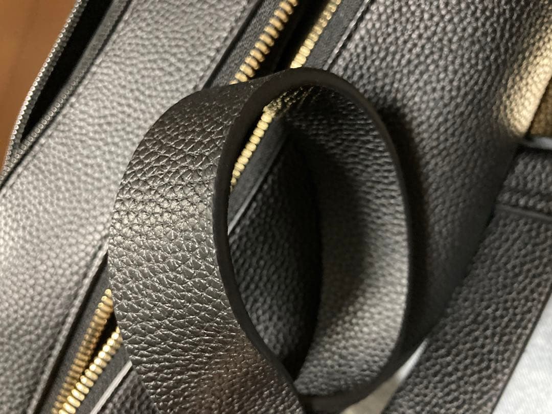 美品☆RIVE DROITE カーブボディバッグ レザー　ブラック　リヴドロワ