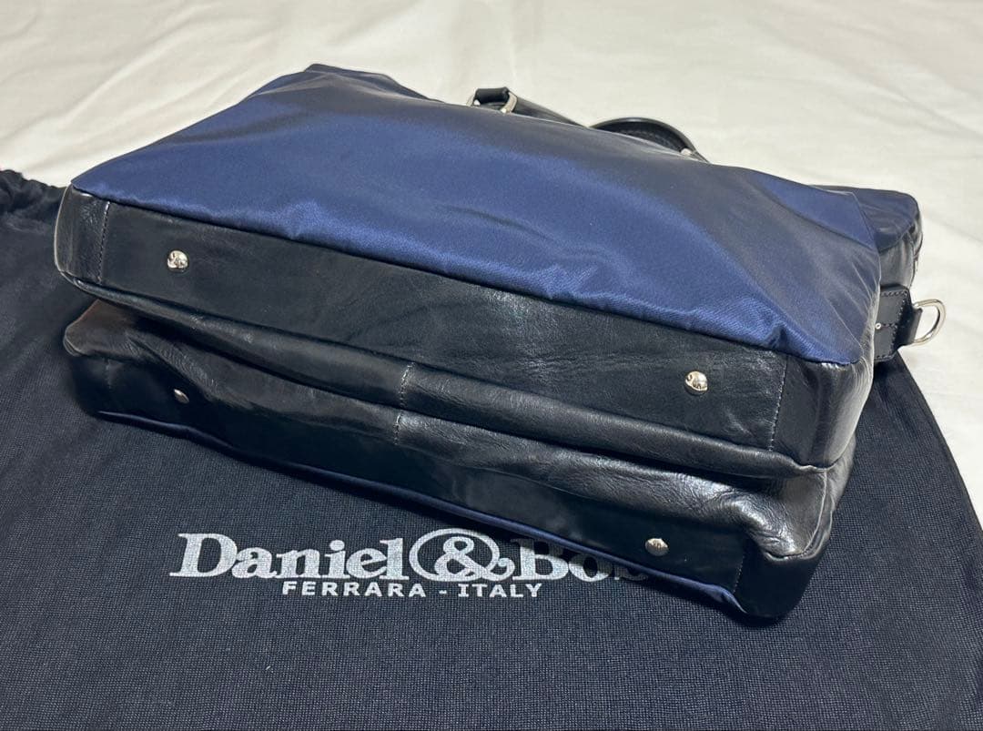 ◆イタリア製◆ダニエル＆ボブ◆美品！ショルダー付『ビジネスＢＡＧ』◆