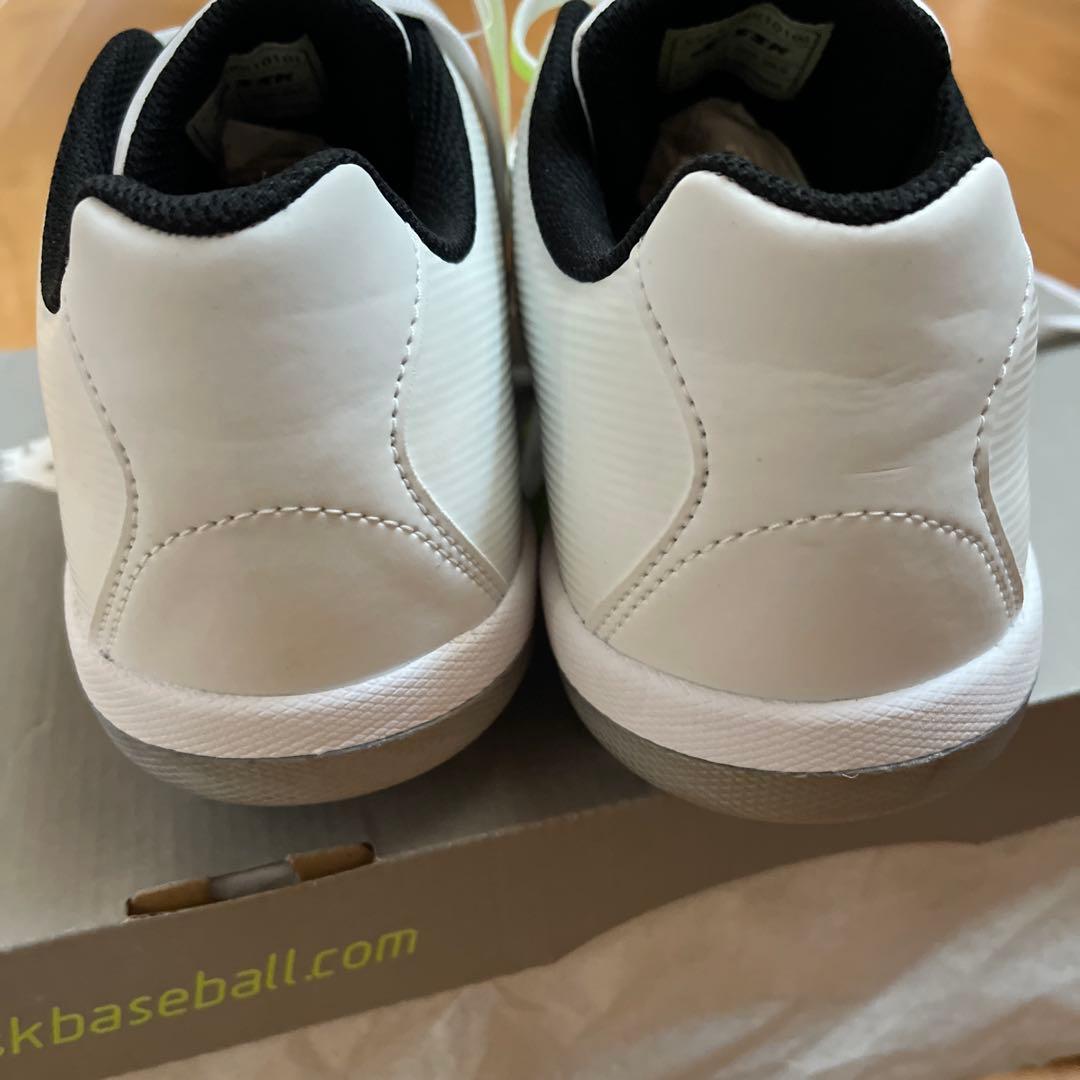 野球　スパイク