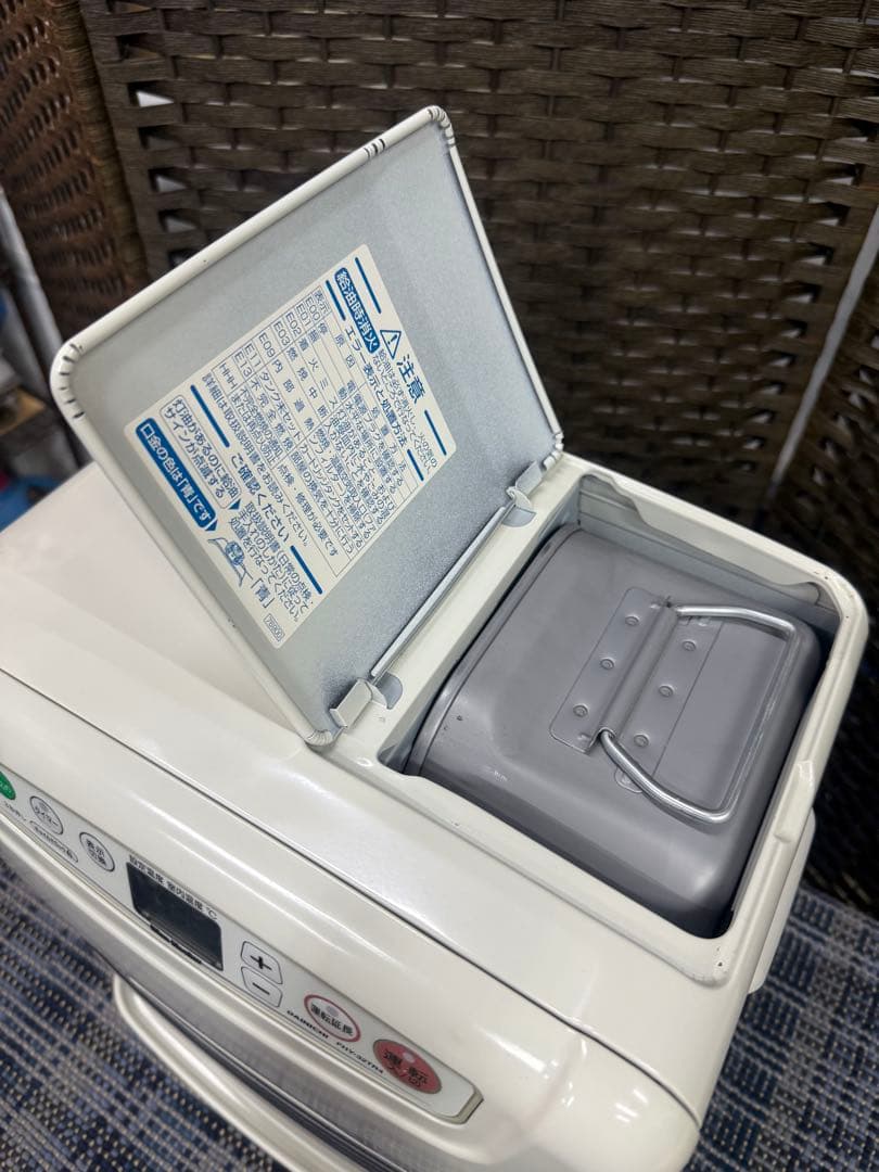 【分解洗浄消毒作業済】　ダイニチ 石油ファンヒーター FHY-32TR4(W)