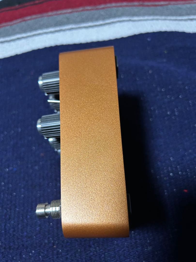 ギター UNIVERSAL AUDIO UAFX WOODROW