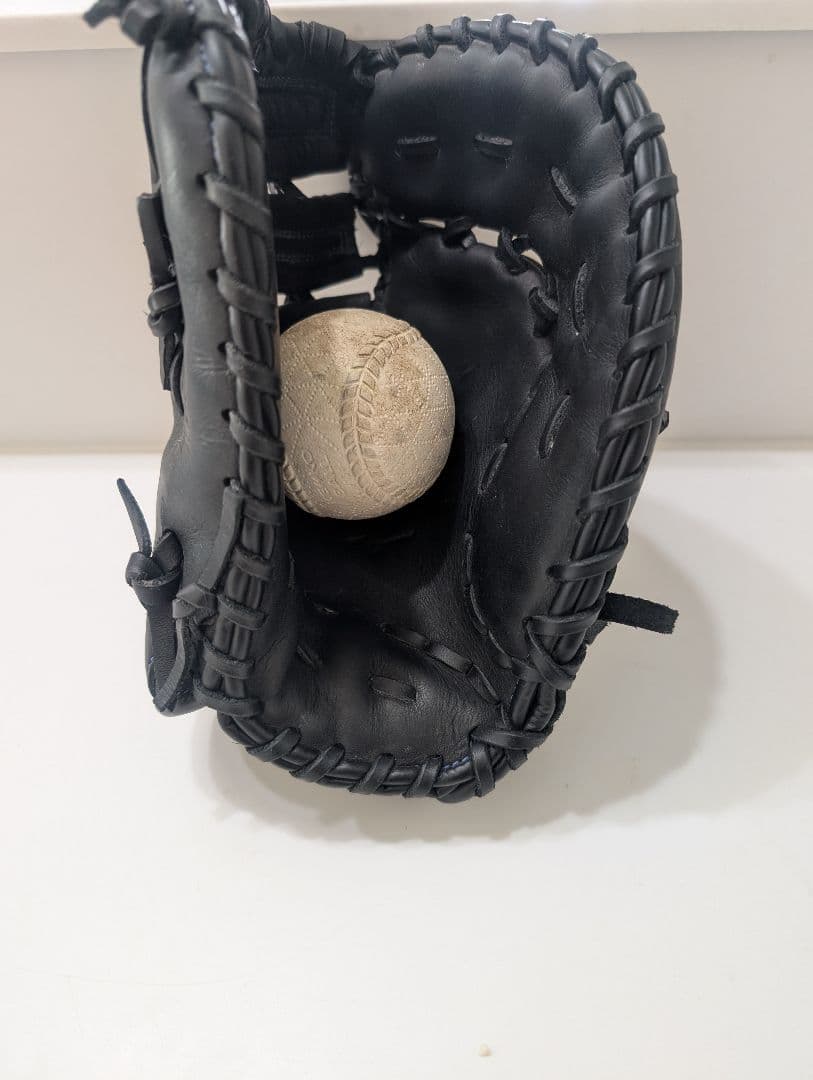 【アイルトン】ファーストミット　 野球
