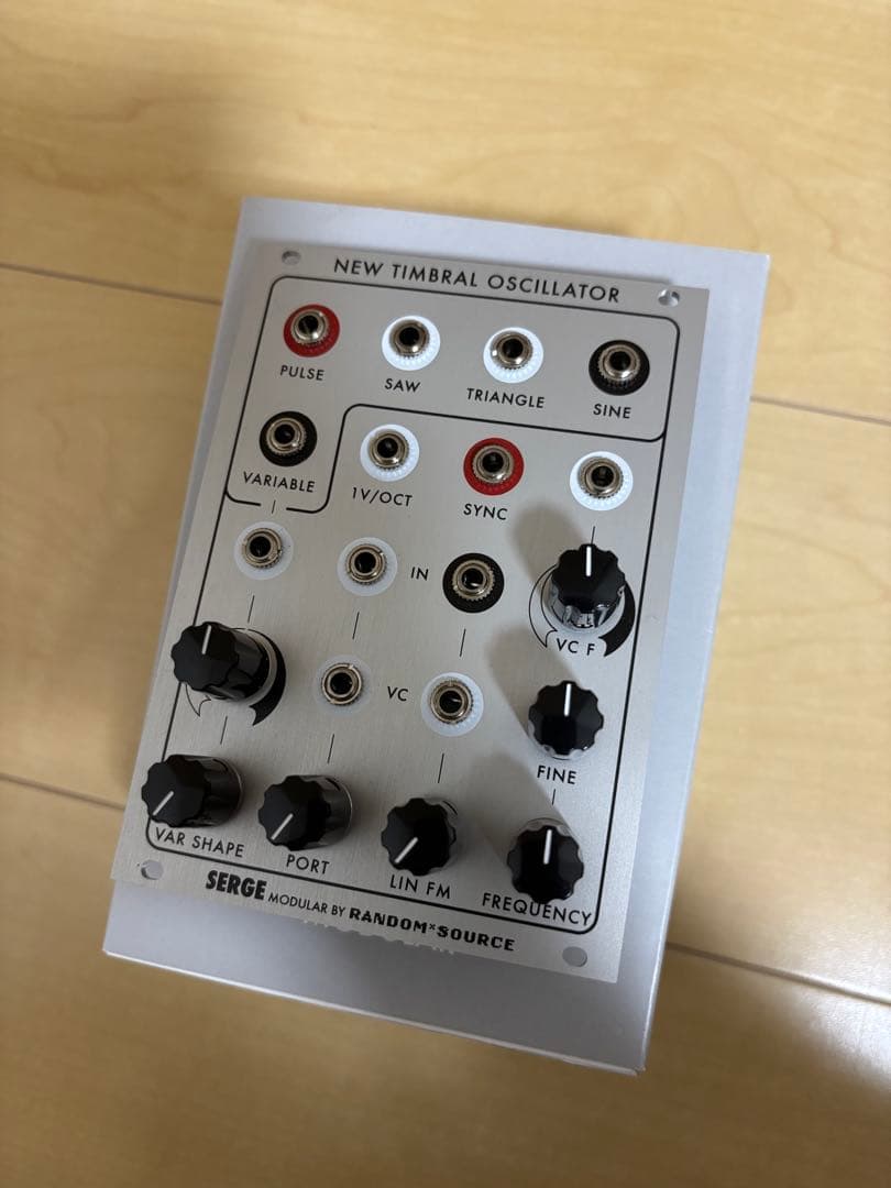 鍵盤楽器 NTO / Serge by Random*Source