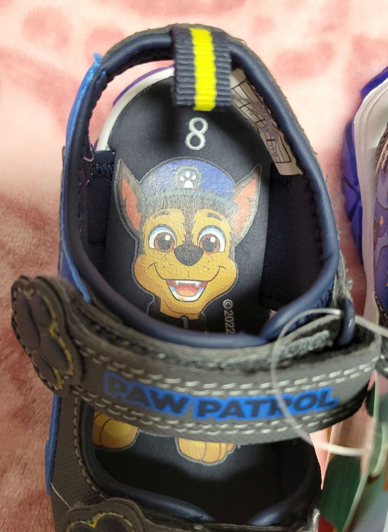 【新品　未使用】パウパトロール　ライトアップサンダル(男の子)　約15cm