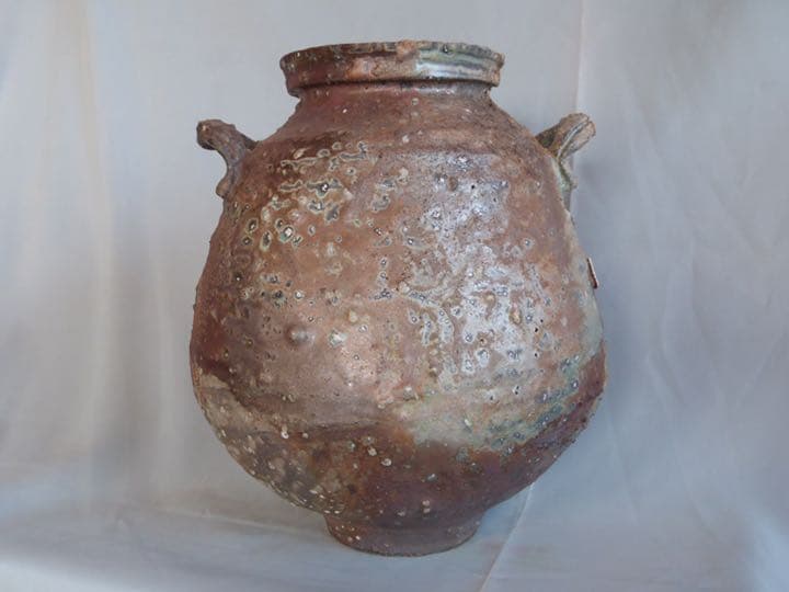 耳付き壺