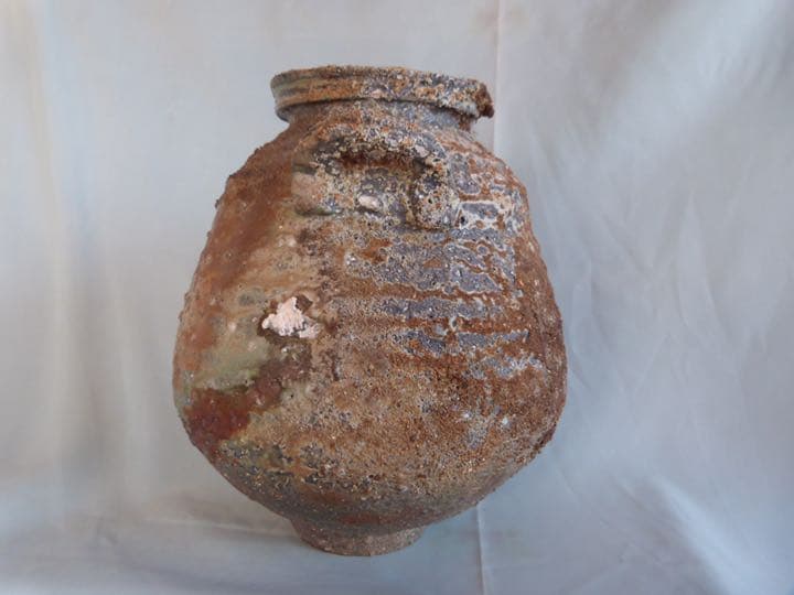耳付き壺